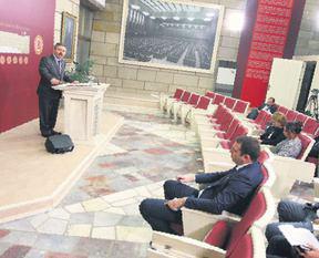 İdris Bal bu sefer tedbirli geldi! İdris Bal bu sefer tedbirli geldi!