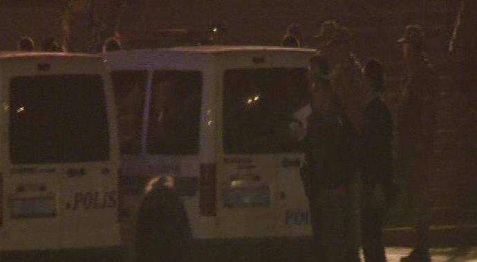 Ankara'da canlı bomba alarmı Ankara'da canlı bomba alarmı