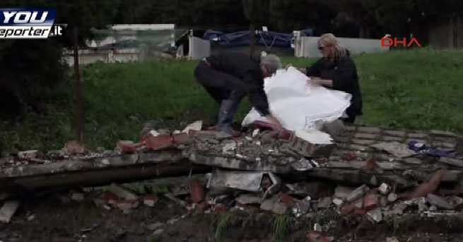 Mezarlık çöktü, adım başı ceset var! Mezarlık çöktü, adım başı ceset var!