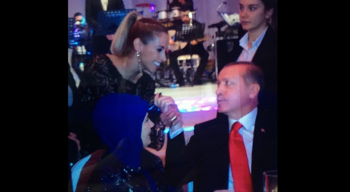 Erdoğan'dan Niran Ünsal'a tam destek Erdoğan'dan Niran Ünsal'a tam destek