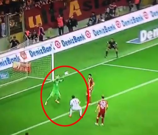 Arena 90+6 kabusu! Herkes dondu kaldı...