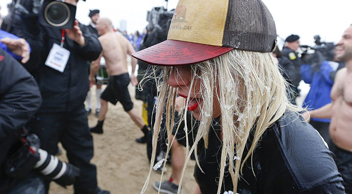 Lady Gaga yardım kampanyası için bakın ne yaptı? Lady Gaga yardım kampanyası için bakın ne yaptı?