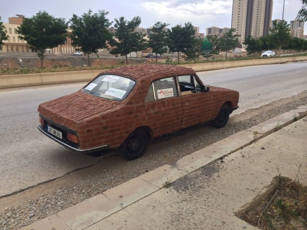 Dünyada tek! Tuğla kaplı Anadol Dünyada tek! Tuğla kaplı Anadol