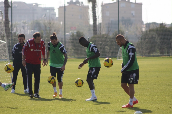 Ganalı oyuncu ilk antrenmanına çıktı Ganalı oyuncu ilk antrenmanına çıktı