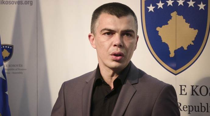 Sırp bakan Yablanoviç görevden alındı Sırp bakan Yablanoviç görevden alındı