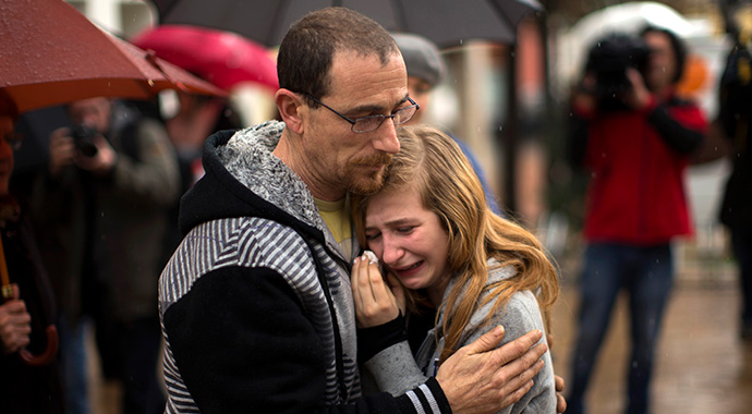 Valls: 'Enkazdaki arama çalışmaları uzun sürebilir' Valls: 'Enkazdaki arama çalışmaları uzun sürebilir'