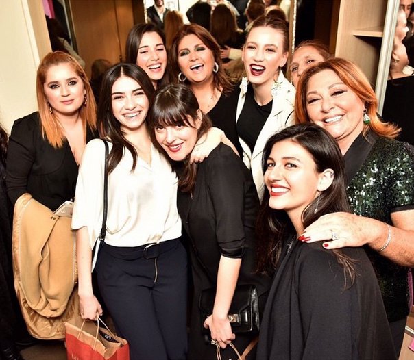 Serenay Sarıkaya Sibel Can'la düet yaptı