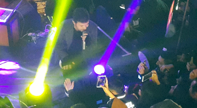 6 bin kişi Yalın'la coştu