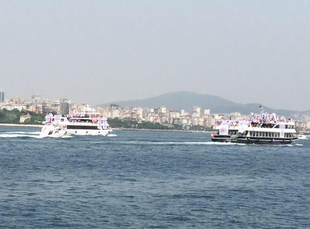 AK Parti'nin İstanbul mitingi için yüz binlerce kişi toplanıyor