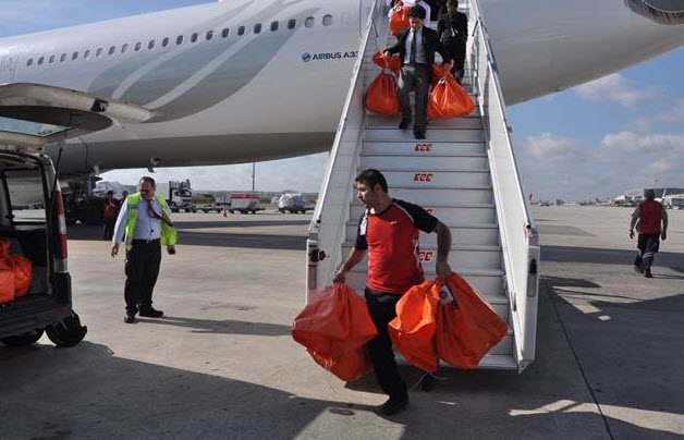 Yurtdışındaki oylar uçaktan indi Yurtdışındaki oylar uçaktan indi