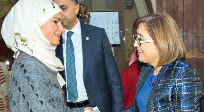 Bakan Başkan Fatma Şahin: AVM'yi yıkıp Şehir Parkı yapacağız