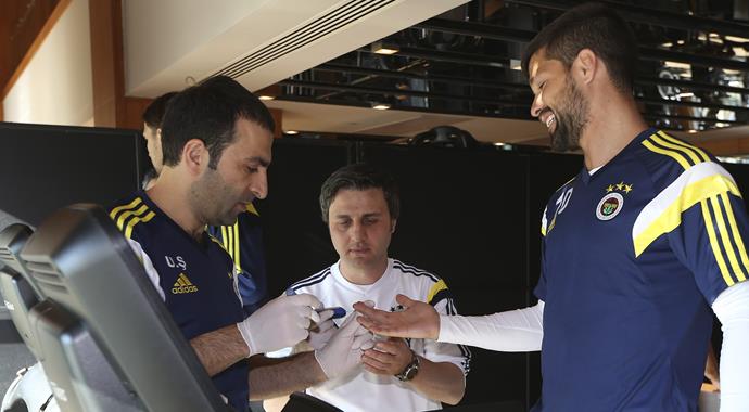 Fenerbahçeli futbolcular laktak testinden geçti Fenerbahçeli futbolcular laktak testinden geçti