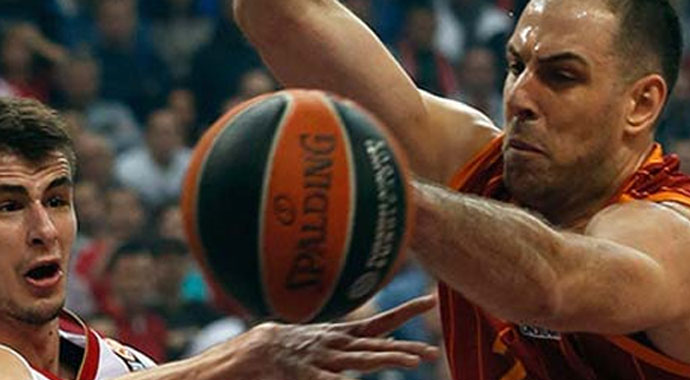 Galatasaray'da bir ayrılık daha! Galatasaray'da bir ayrılık daha!