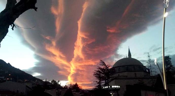 Gökyüzünde inanılmaz görüntü