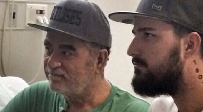 İbrahim Tatlıses'ten ameliyat sonrası ilk fotoğraf İbrahim Tatlıses'ten ameliyat sonrası ilk fotoğraf