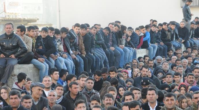 Hatip Dicle, Cizrelilere Öcalan'ın mesajını iletti Hatip Dicle, Cizrelilere Öcalan'ın mesajını iletti