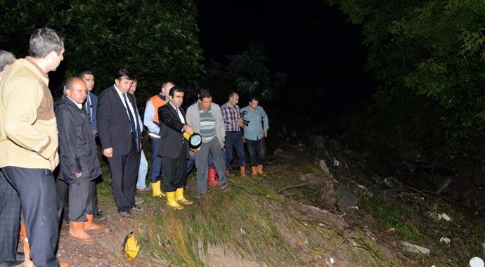 Kocaeli'yi sel vurdu, hasar büyük oldu Kocaeli'yi sel vurdu, hasar büyük oldu