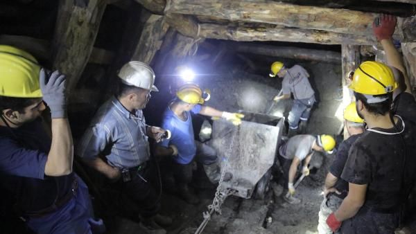 Ermenek'teki maden kazasında 2 işçisinin cenazesine ulaşıldı Ermenek'teki maden kazasında 2 işçisinin cenazesine ulaşıldı