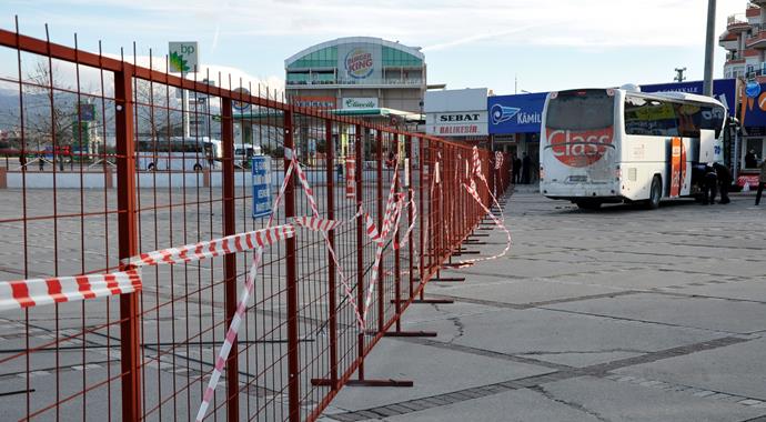 'Burası benim' dedi terminali ikiye böldü