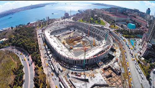 Beşiktaş takımı emanet edeceği ismi belirleyemedi