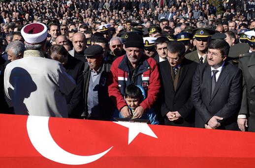 Şah Fırat operasyonu şehidi Halit Avcı'ya son görev Şah Fırat operasyonu şehidi Halit Avcı'ya son görev