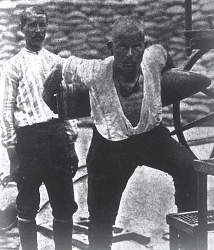 Fransızlar o mermiyi vinçle kaldırdı