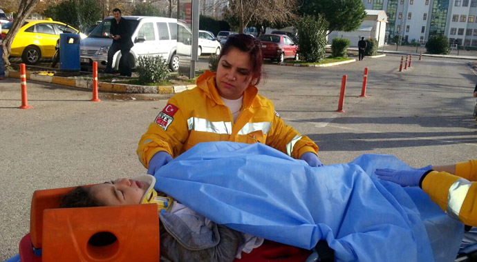 Antalya'da feci kaza! Minibüs TIR'a çarptı, 2 ölü 6 da yaralı var Antalya'da feci kaza! Minibüs TIR'a çarptı, 2 ölü 6 da yaralı var