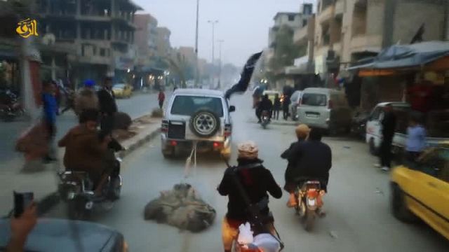 IŞİD 4 Esad askerini kurşuna dizdi!