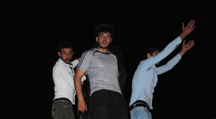 Mustafa Ceceli konserinde olay! Mustafa Ceceli konserinde olay!