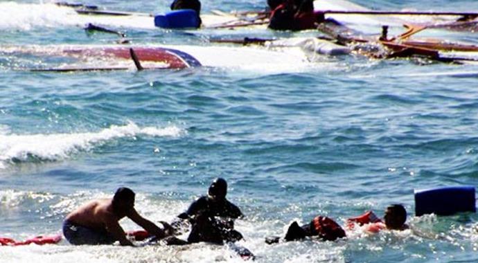 Rodos'ta kaçak teknesi battı, 148 kişi kurtarıldı Rodos'ta kaçak teknesi battı, 148 kişi kurtarıldı