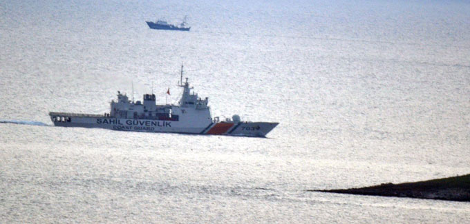 Yunan balıkçılar Kardak'ı geçti, Sahil Güvenlik izin vermedi Yunan balıkçılar Kardak'ı geçti, Sahil Güvenlik izin vermedi
