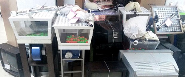 Baskın düzenleyen polis, kumarı "Bingo" diyerek bitirdi Baskın düzenleyen polis, kumarı "Bingo" diyerek bitirdi