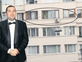 Ata Demirer, saksısını bile almış Ata Demirer, saksısını bile almış