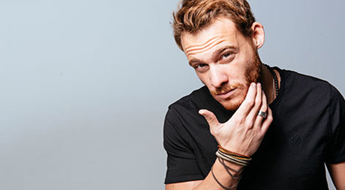 Kerem Bürsin Gratel oldu Kerem Bürsin Gratel oldu