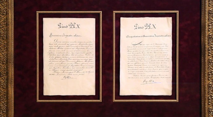 Görmez'den Papa'ya çok özel hediye