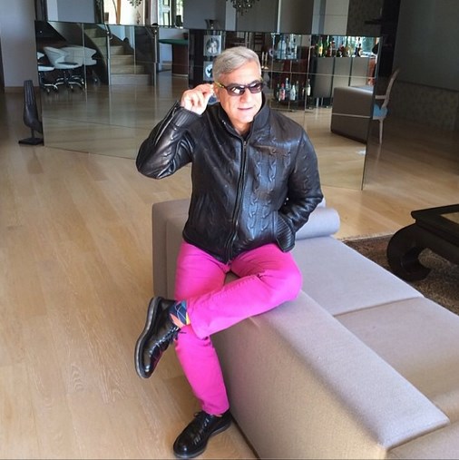 Mehmet Ali Erbil pembe pantolon giydi, sosyal medya yıkıldı Mehmet Ali Erbil pembe pantolon giydi, sosyal medya yıkıldı