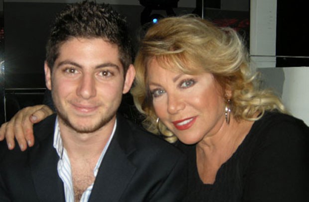 Nil Burak'ın oğlu davalık oldu! Nil Burak'ın oğlu davalık oldu!