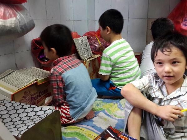 İlk kez görüntülendiler... İşte, Tayland'daki Uygur Türkleri İlk kez görüntülendiler... İşte, Tayland'daki Uygur Türkleri