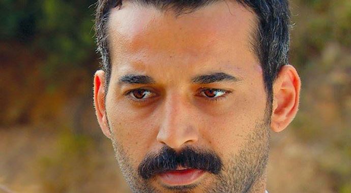 Büyük şok! Küçük Gelin oyuncusu babasını öldürdü! Büyük şok! Küçük Gelin oyuncusu babasını öldürdü!