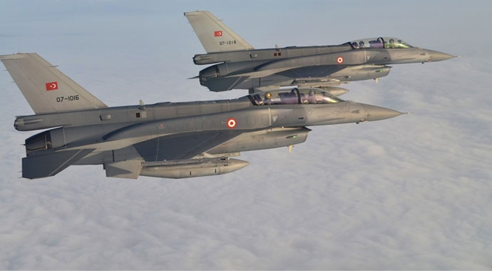 Orgeneraller gökyüzünde buluştu Orgeneraller gökyüzünde buluştu