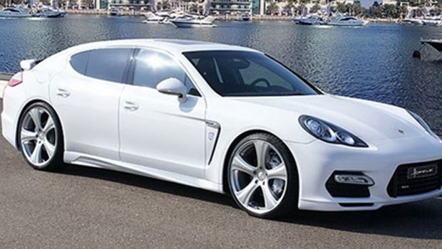 Fenerbahçeli Luka Zoric'in Porsche'si çalındı Fenerbahçeli Luka Zoric'in Porsche'si çalındı