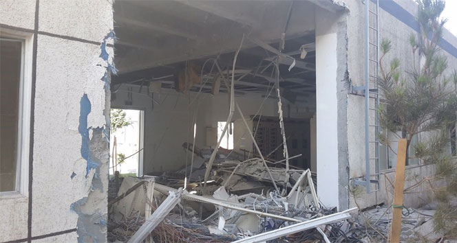 PKK saldırdı, 40 köy karanlığa gömüldü PKK saldırdı, 40 köy karanlığa gömüldü