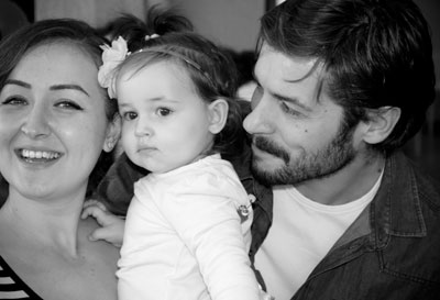 Ünlü oyuncu Anıl İlter'in şaşırtan evlilik hikayesi! Bakın nasıl evlenmişler Ünlü oyuncu Anıl İlter'in şaşırtan evlilik hikayesi! Bakın nasıl evlenmişler