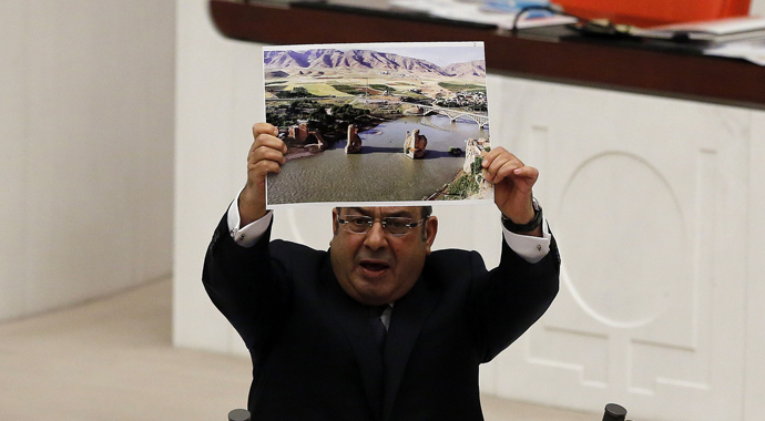 Bütçe görüşmelerinde dikkat çeken ayrıntılar Bütçe görüşmelerinde dikkat çeken ayrıntılar