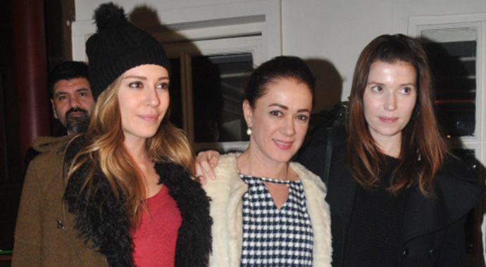 Sinem Kobal'dan 'Serenay Sarıkaya' yorumu Sinem Kobal'dan 'Serenay Sarıkaya' yorumu