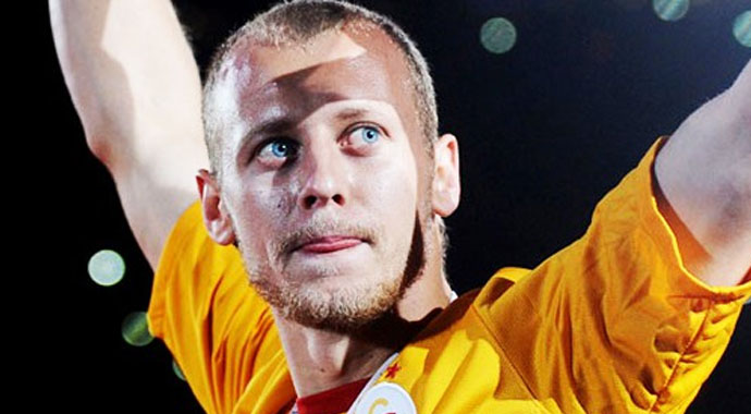 Galatasaray'a müjde! Geri dönüyor Galatasaray'a müjde! Geri dönüyor