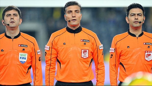 İsmail Kartal'ın bahsettiği hakem amatör kümede İsmail Kartal'ın bahsettiği hakem amatör kümede