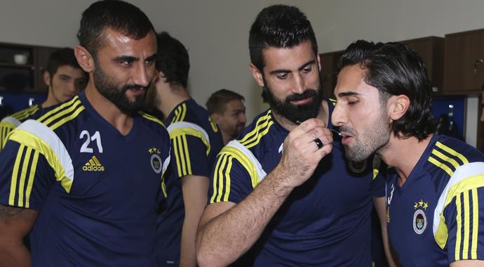 Fenerbahçeli Hasan Ali Kaldırım'ın yeni yaşı kutlandı Fenerbahçeli Hasan Ali Kaldırım'ın yeni yaşı kutlandı