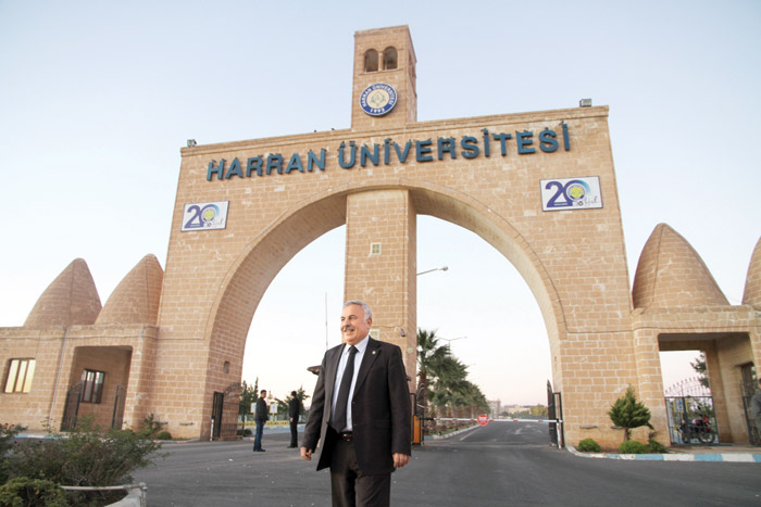 Harran Üniversitesi Rektörü Prof.Dr. İbrahim Halil Mutlu: GAP'ın lokomotifiyiz Harran Üniversitesi Rektörü Prof.Dr. İbrahim Halil Mutlu: GAP'ın lokomotifiyiz