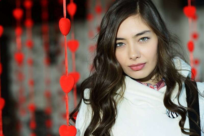 Burak Özçivit'in partneri belli oldu Burak Özçivit'in partneri belli oldu